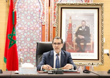 رئيس الحكومة يصدر منشورا لتفعيل قانون تبسيط المساطر الإدارية