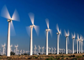 الداخلة.. شركة أمريكية ناشئة تعتزم بناء مزرعة ريحية تدعم مركزا للبيانات بكلفة 15 مليار درهم