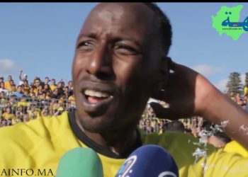 أجواء احتفالية رائعة بين لاعبي و جمهور المغرب الفاسي بعد الفوز العريض على اتحاد الزموري الخميسات