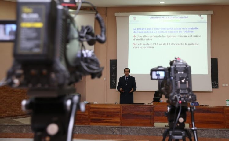 الترخيص بالتصوير داخل المؤسسات التعليمية العمومية بهذه الشروط