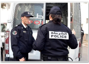توقيف مسؤول أمني بعد استفادته من التلقيح الخاص بكورونا دون استيفائه لشرط السن