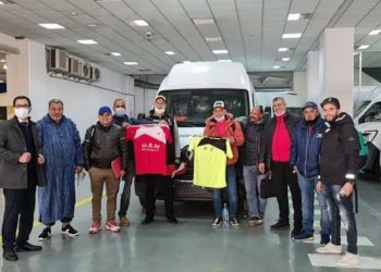 حافلات صغيرة ورواتب قارة للاعبات و المدربات لتشجيع كرة القدم النسوية