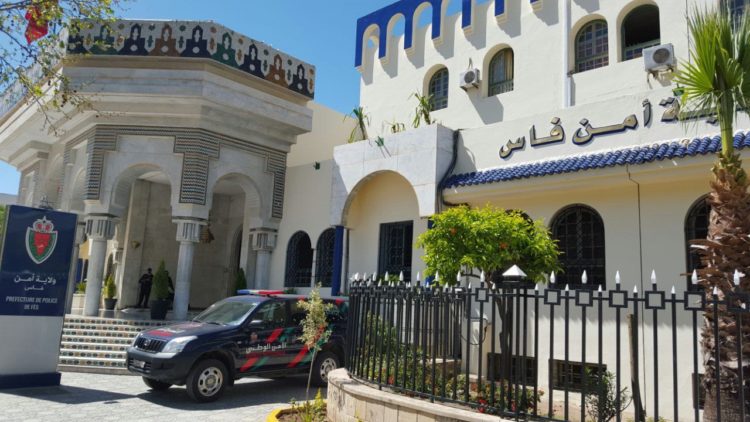 فاس .. توقيف 11 شخصا للاشتباه في تورطهم في قضية تتعلق بالسرقة الموصوفة وحيازة المسروق والمشاركة