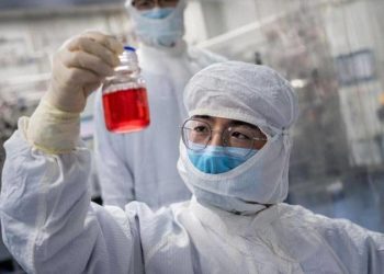 لقاح صيني جديد يحصل على الموافقة للاستخدام الطارئ