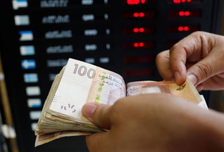 هذا هو سعر الدرهم مقابل الدولار و الأورو