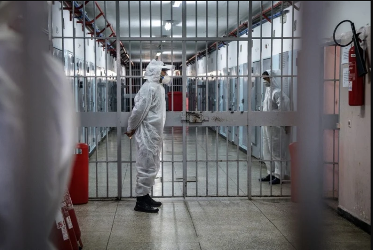 انطلاق حملة التلقيح ضد فيروس (كوفيد-19) لفائدة نزلاء  المؤسسات السجنية