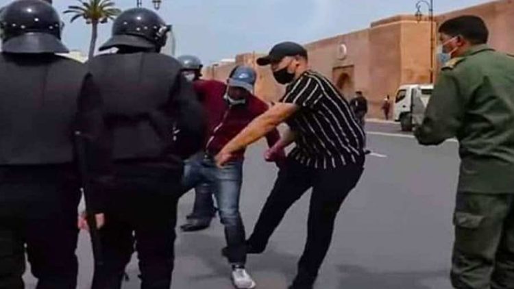 توقيف الشخص الذي أحدث ضجة بعد ظهوره في مقاطع فيديو وهو يعنف الأساتذة المحتجين بالرباط