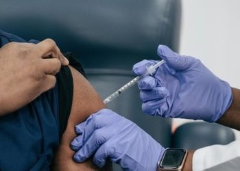 استراتيجية تلقيح  عالمية جديدة واسعة النطاق لتجنب نحو 50 مليون حالة وفاة