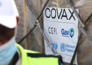 وصول الحصة الأولى من اللقاحات المضادة لفيروس كورونا المستجد بموجب آلية “كوفاكس