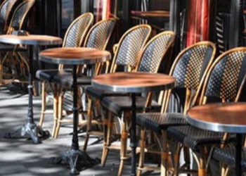 بعد تطمينات  الجهات الوصية على القطاع .. أرباب المطاعم والمقاهي يقررون تعليق الإضراب الوطني