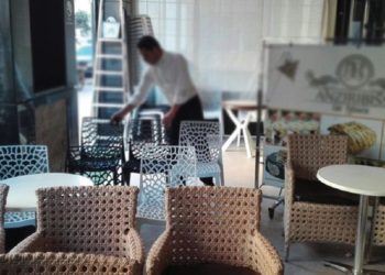 تحذير من إغلاق المطاعم والمقاهي في رمضان