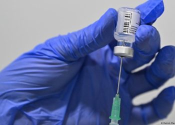 الصحة العالمية: وتيرة التلقيح في أوروبا بطيئة “بشكل غير مقبول”