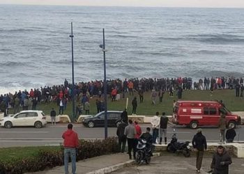 سبتة .. تسليم مهاجرين مغاربة إلى السلطات المغربية