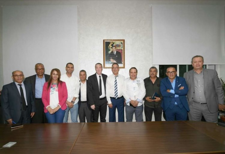 الجمعية المغربية للصحافة الرياضية تقترح عودة الإعلاميين الرياضيين إلى الملاعب