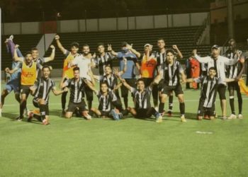 لاعبو الواف على أنغام  “مشافوهاش هادي مشافوهاش”