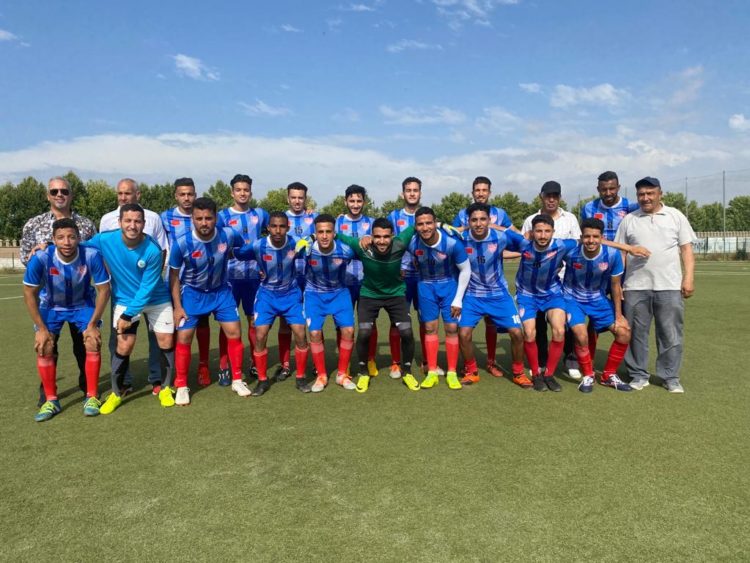 الاتحاد الرياضي الفاسي لكرة القدم يصارع حلم الصعود رغم الظروف الصعبة
