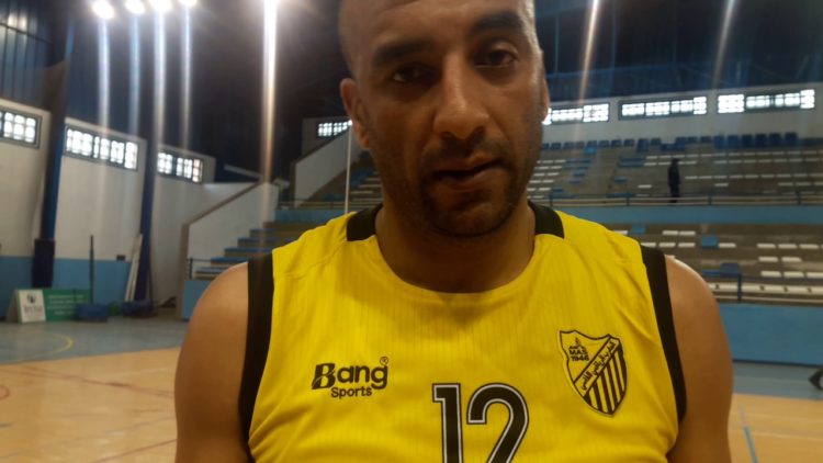 باسم الهواري: اعتزال لاعب استثنائي بصم على مسار حافل بالعطاء والإنجازات في كرة السلة.