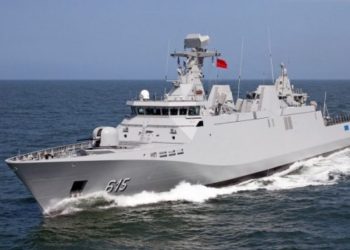 البحرية الملكية .. تقديم المساعدة لـعدد من  مرشحي الهجرة غير الشرعية