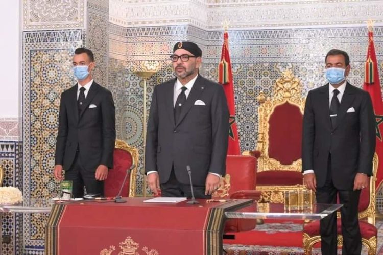 حكام الجزائر بين خطاب العرش وخطاب الثورة
