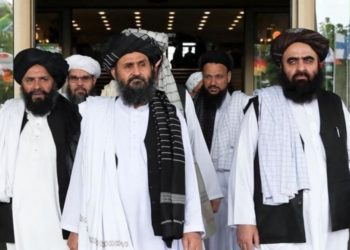 البنك الدولي يجمد دعمه لأفغانستان ويبدي قلقه على مصير النساء