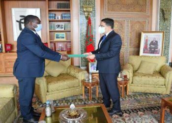 ناصر بوريطة يتسلم البراءة القنصلية لأداء مهام القنصل العام لبوروندي في العيون