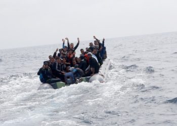 العيون .. توقيف حوالي 262 مرشحا للهجرة السرية وعدد من المهربين