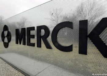 دواء يؤخذ عن طريق الفم يخفض احتمالات الوفاة بكورونا