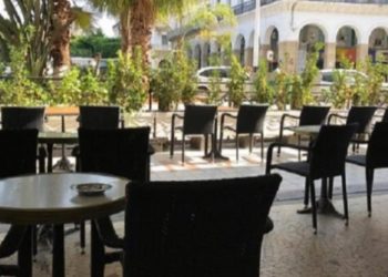 الجمعية الوطنية لأرباب المقاهي والمطاعم بالمغرب تعبر  رفضها المطلق لفرض جواز التلقيح على زبنائها