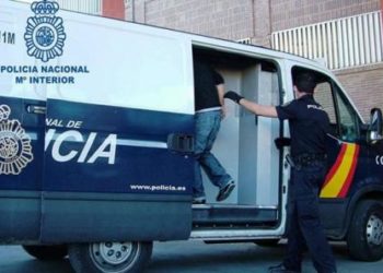 اسبانيا .. فتح تحقيق لكشف ملابسات إصابة مهاجر مغربي نفذ فيه حكم إعدام