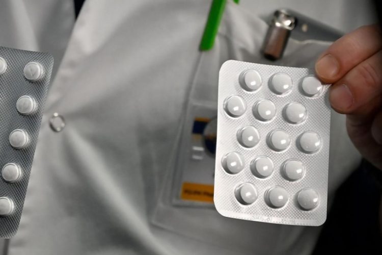 فايزر تسمح  بإنتاج دوائها المرشح كعلاج لفيروس كوفيد-19 في الدول الفقيرة