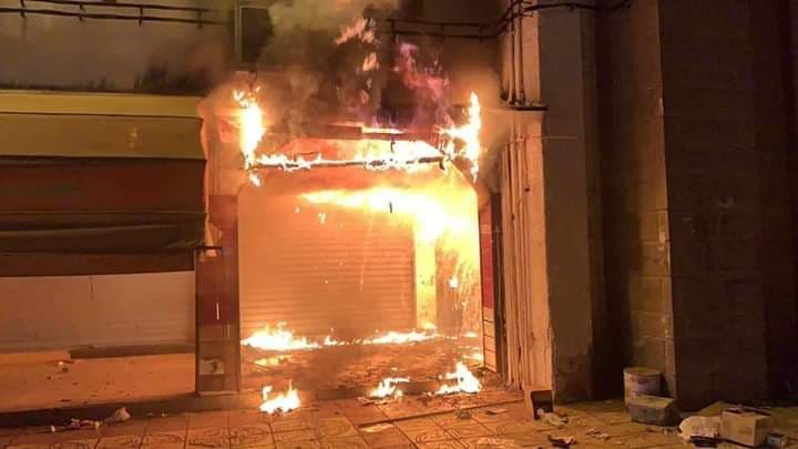 اندلاع حريق بالمركب التجاري البلدي بالناظور دون تسجيل أي إصابات بشرية