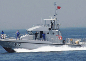 البحرية الملكية تقدم المساعدة لـ352 مرشحا للهجرة غير الشرعية