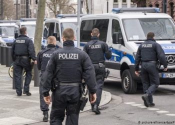ألمانيا.. مقتل شرطيين بطلقات نارية والأبحاث جارية عن الجناة
