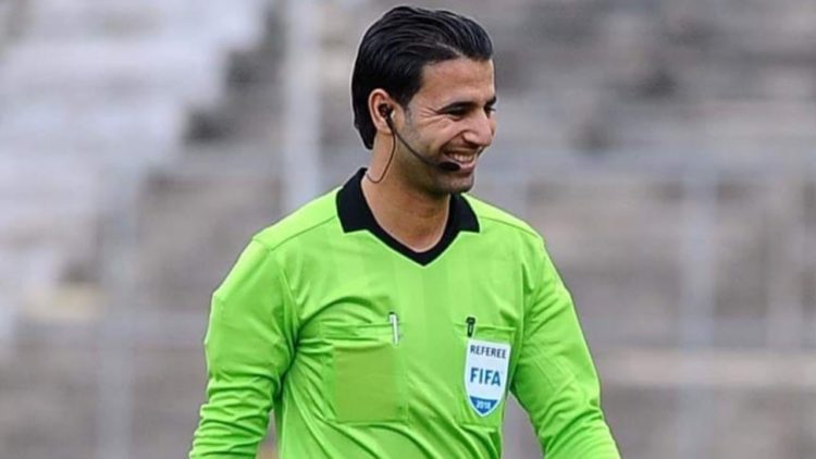 الحكم التونسي صادق السالمي حكما لمباراة المنتخب المغربي ونظيره لجزر القمر