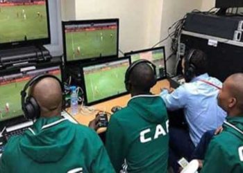 المباراة النهائية بين السينغال ومصر..طاقم تحكيم مغربي في غرفة الـ”فار”