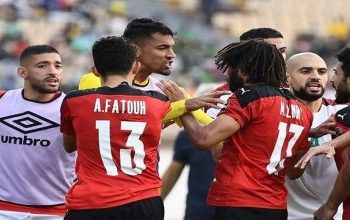 الكاف يفرض أحكام قاسية في حق المنتخبين المغربي والمصري