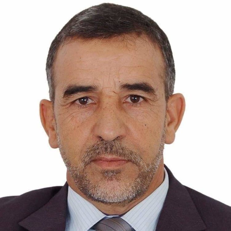 الأستاذ ولاعب كرة القدم..كم أنا تافه!