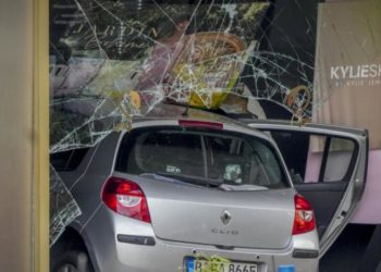 برلين..وفاة شخص وإصابة آخرين في اصطدام سيارة بحشد من الأشخاص