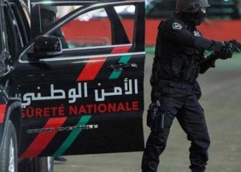 طنجة.. شرطي يستعمل سلاحه الوظيفي لتوقيف شقيقين كانا في حالة اندفاع قوية