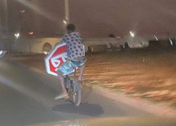 أمن سلا يلقي القبض على سارق علامة “قف”
