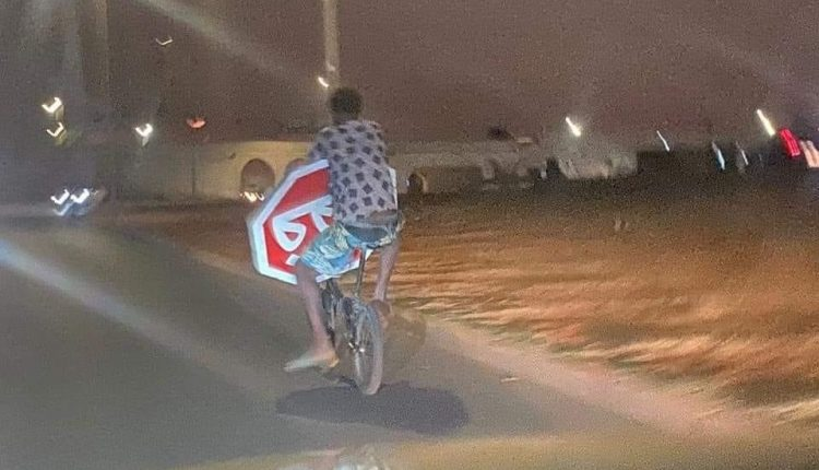 أمن سلا يلقي القبض على سارق علامة “قف”
