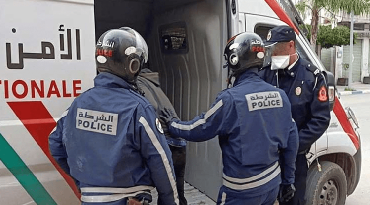 سائح فرنسي يقدم على محاولة انتحار ..والشرطة القضائية تفتح تحقيقا
