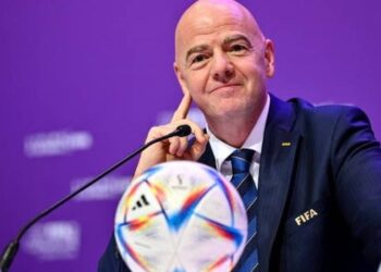 بسبب المغرب..رئيس الفيفا لن يحضر  لافتتاح الشان بالجزائر