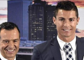 بعد عقدين من الزمن ..رونالدو ينفصل عن وكيل أعماله