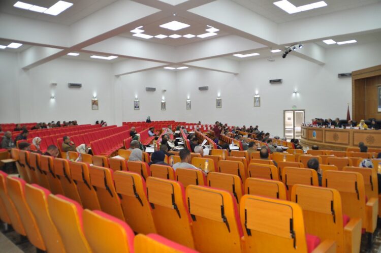 لهذه الأسباب قاطع عدد من الصحفيين دورة مجلس جماعة فاس