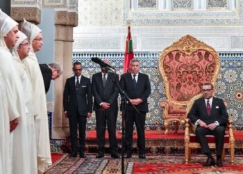 جلاىة الملك يعين عدد من الولاة والعمال والسفراء