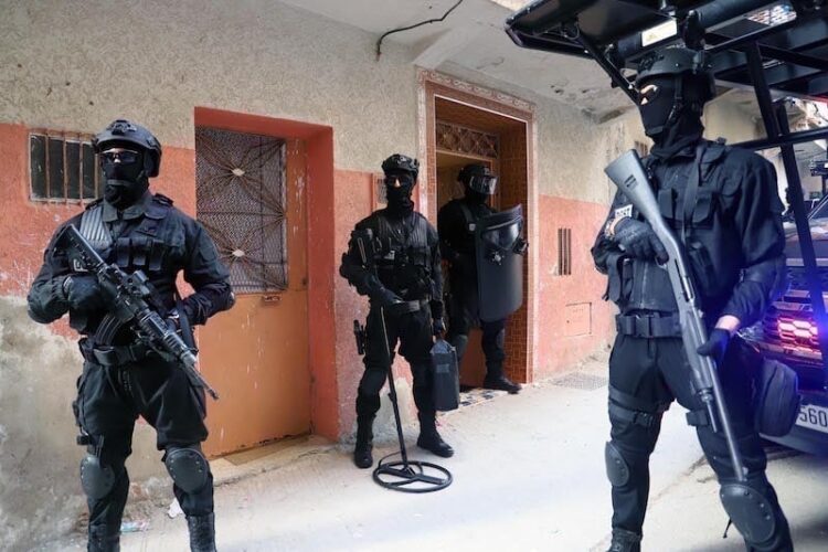 توقيف أربعة عناصر للاشتباه في تورطهم في التحضير لتنفيذ مشاريع إرهابية