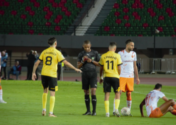 الماص يتعادل مع نهضة بركان في قمة الدورة السابعة من الدوري الاحترافي لكرة القدم