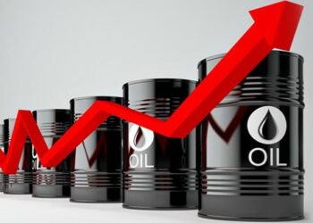 ارتفاع أسعار النفط وسط توقعات بخفض الإمدادات