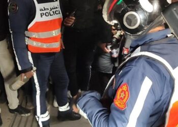 على خلفية وفاة شخص..متابعة شرطي في حالة اعتقال واثنين في حلة سراح